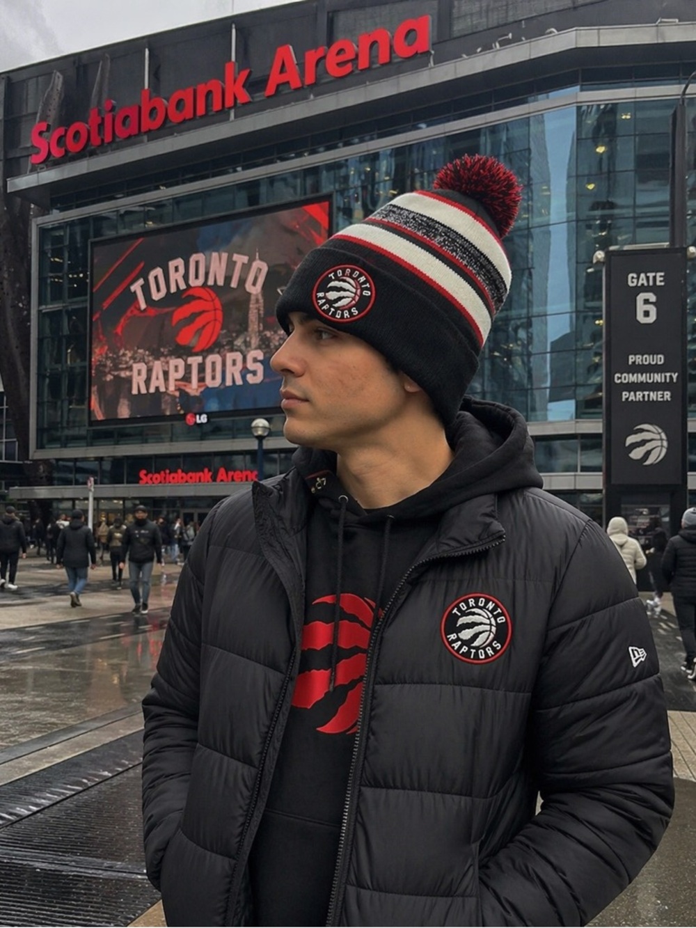 Toronto Raptors Pom Pom Toque Fleece Lined Black Red Adult Knit NBA Winter Hat